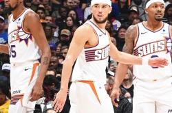 开云体育登录-黄蜂横扫掘金，加里纳利完成帽子戏法