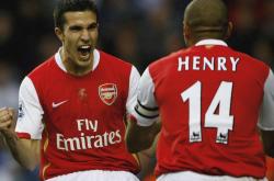 开云体育官网-银绿旋风横空出世！周冠宇驾驶阿斯顿马丁力克红牛王朝，上演统治级胜利