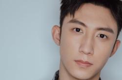 开云体育中国-王者之证，勒布朗·詹姆斯如何用一场对决撕裂公牛之倔与狼群之啸