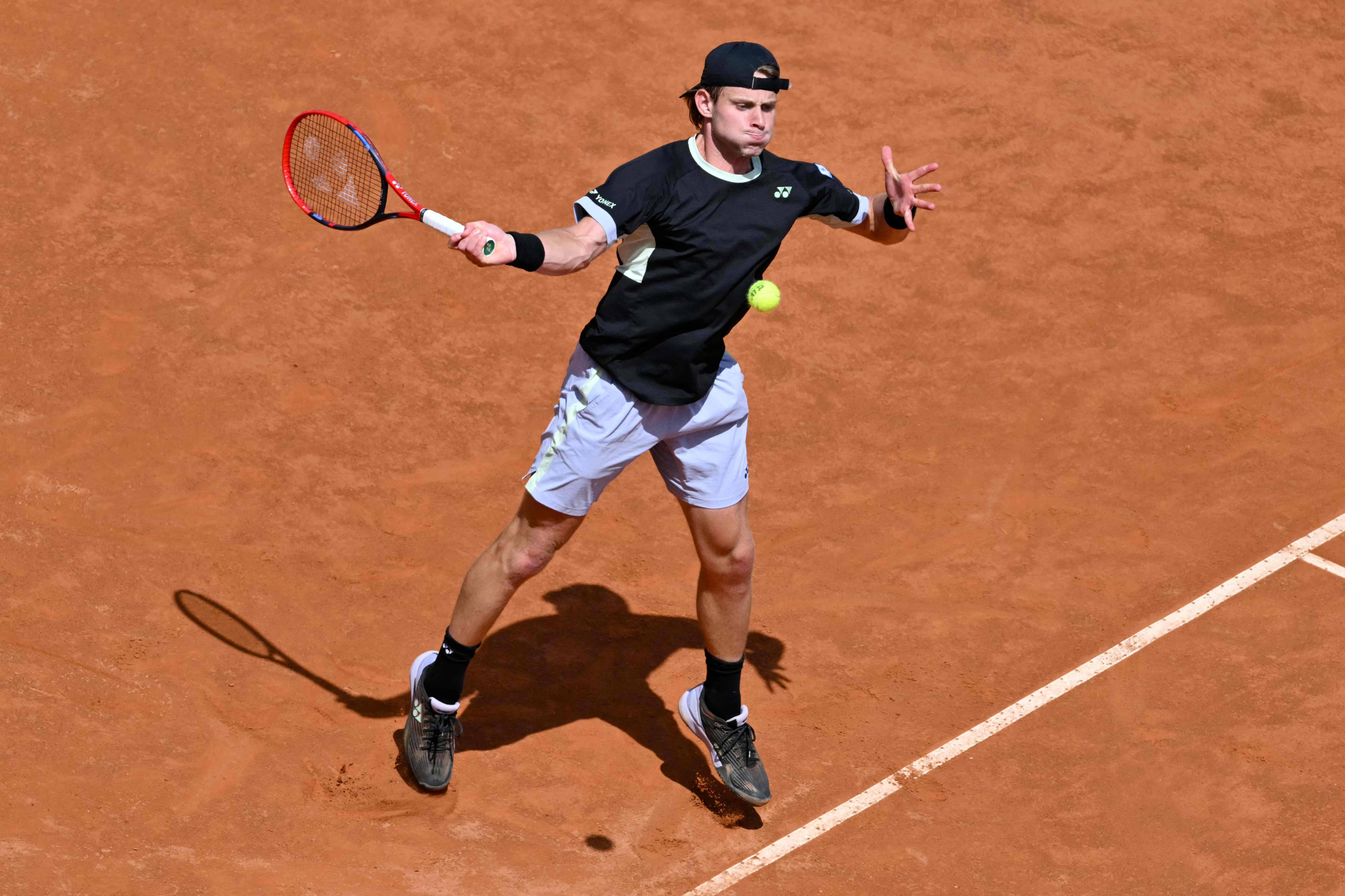 西班牙网球队横扫日本网球队,纳达尔制霸全场 西班牙网球队横扫日本网球队,纳达尔制霸全场