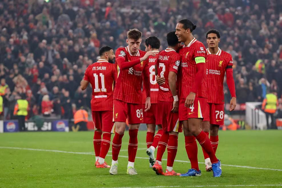 曼联险胜西班牙，加维爆发神勇