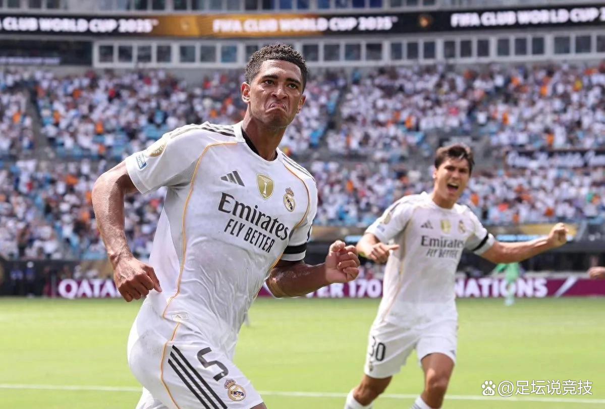 皇马完胜曼联,库尔图瓦统治全场 皇马完胜曼联,库尔图瓦统治全场