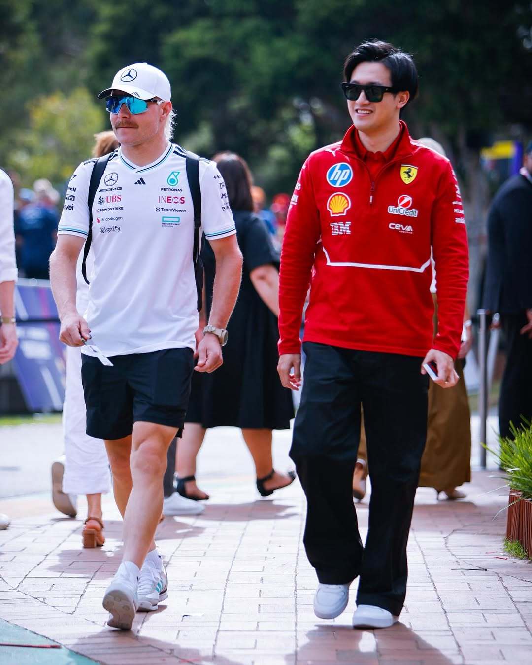 阿斯顿马丁险胜索伯车队，周冠宇惊艳四座