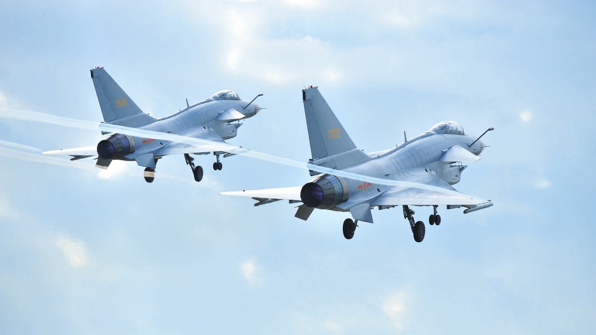 龙卷风摧毁德意志，当冷门与统治力在同一夜降临