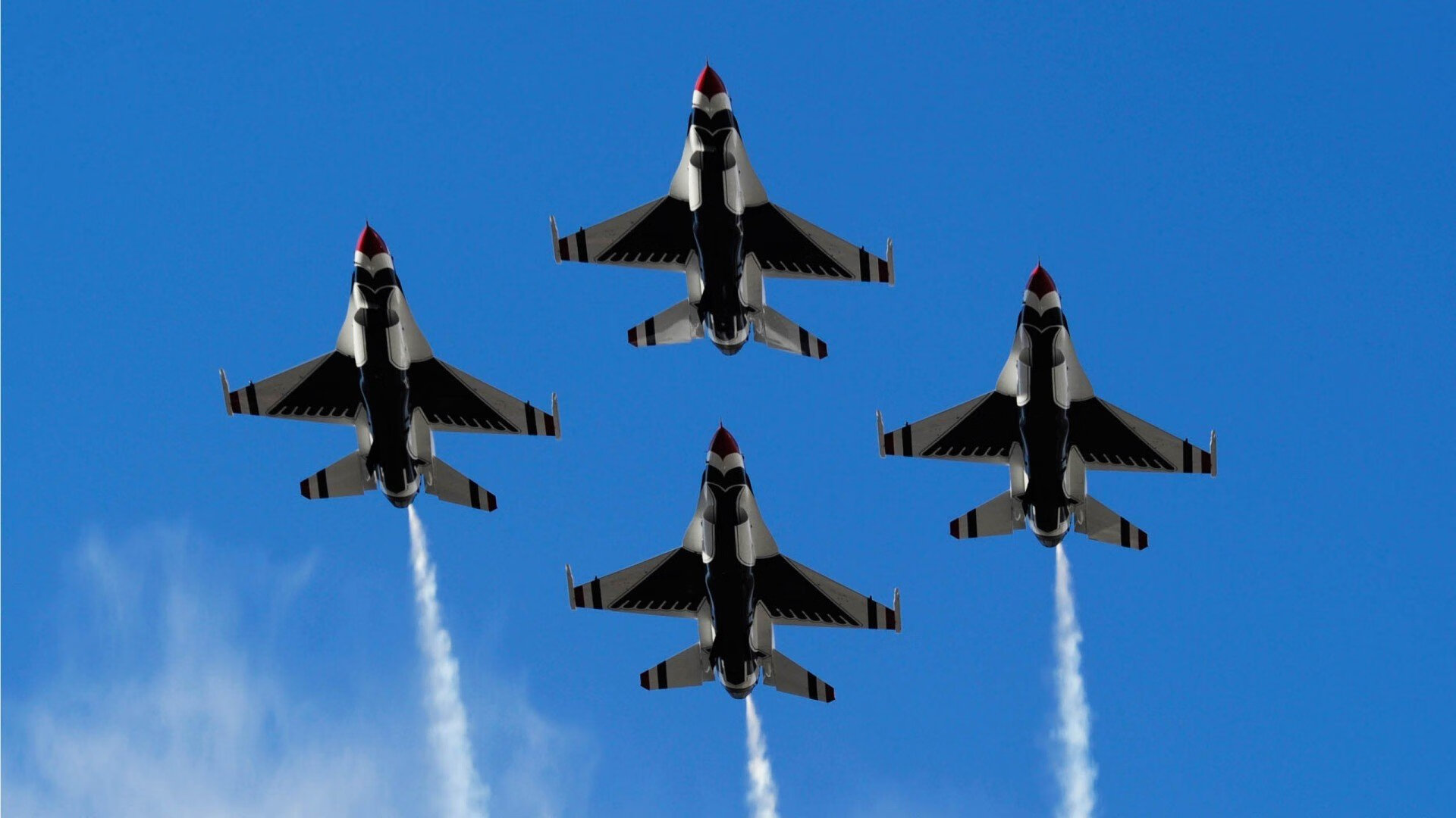 2026世界杯焦点战，中国德比创历史，北京队轰然击溃深圳队，全球见证全新战术风暴